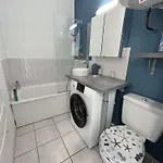 3/4 Couchages Avec Balcon Et Parking à - Fr-1-224c-293 Appartement *