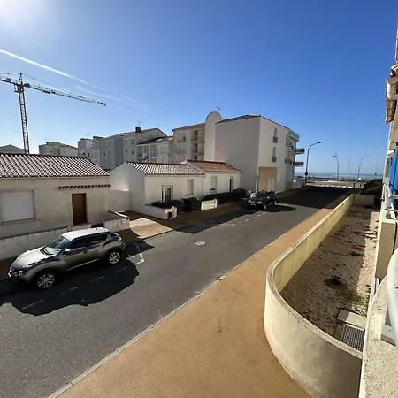 Studio cabine 3/4 couchages avec balcon et parking à Saint-Hilaire-de-Riez - FR-1-224C-293