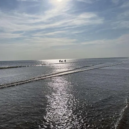 Studio cabine 3/4 couchages avec balcon et parking à Saint-Hilaire-de-Riez - FR-1-224C-293 Appartamento *