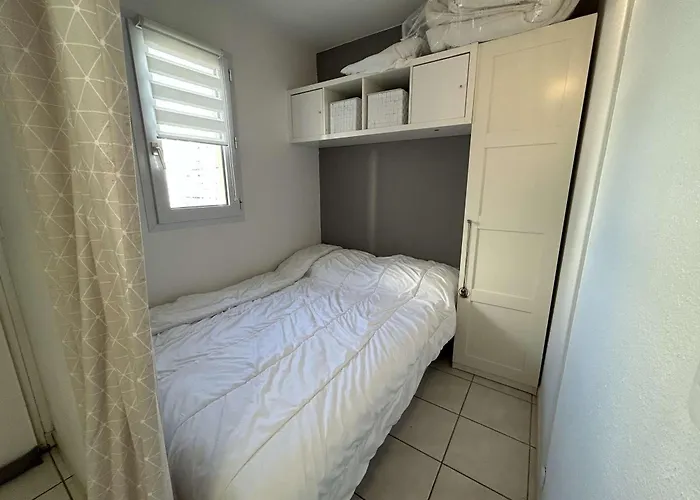 Studio cabine 3/4 couchages avec balcon et parking à Saint-Hilaire-de-Riez - FR-1-224C-293 Appartamento *