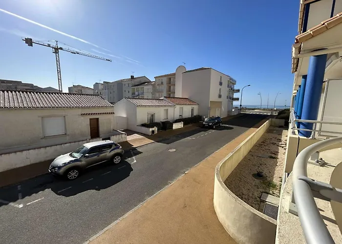 Studio cabine 3/4 couchages avec balcon et parking à Saint-Hilaire-de-Riez - FR-1-224C-293