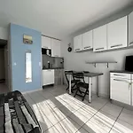 3/4 Couchages Avec Balcon Et Parking A - Fr-1-224c-293 Διαμέρισμα