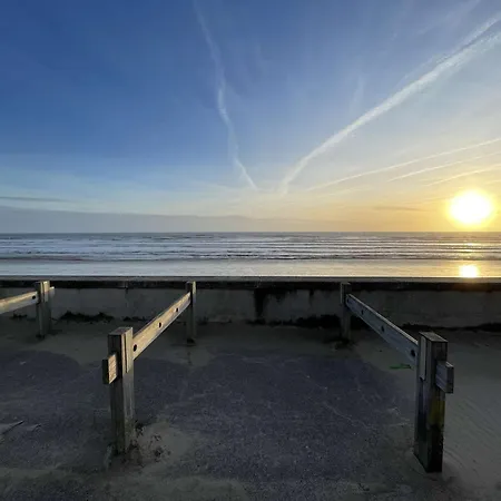 Studio Cabine 3/4 Couchages Avec Balcon Et Parking A Saint-Hilaire-De-Riez - Fr-1-224C-293 *