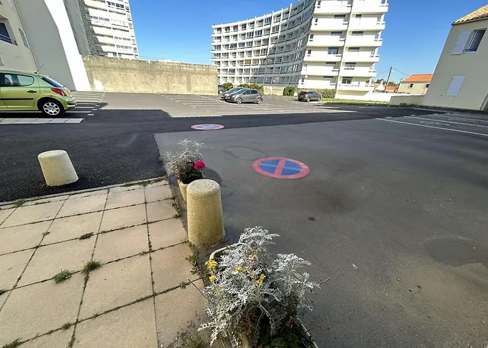 Studio Cabine 3/4 Couchages Avec Balcon Et Parking A Saint-Hilaire-De-Riez - Fr-1-224C-293 * Saint-Hilaire-de-Riez